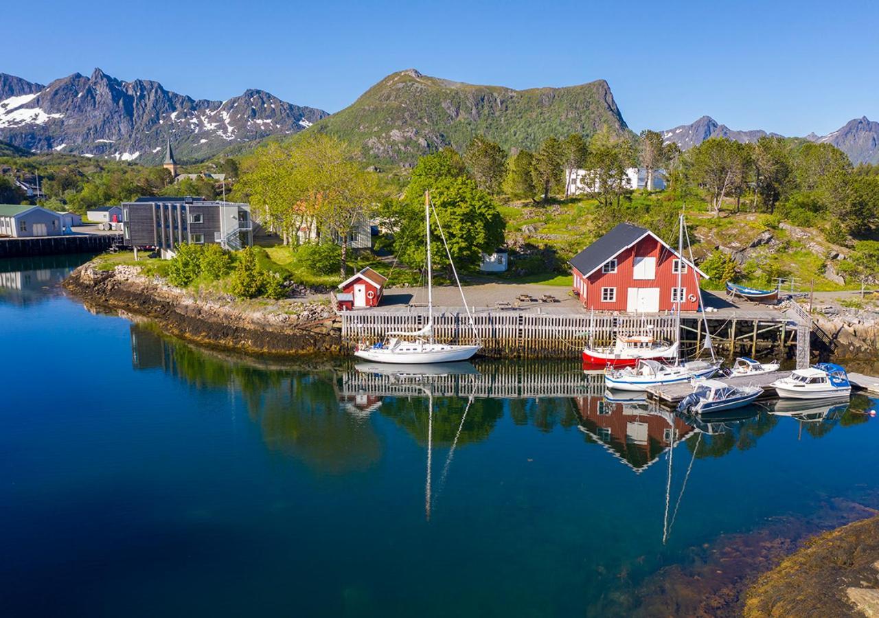 Lofoten Sommerhotell Og Vandrerhjem Kabelvåg Exterior foto